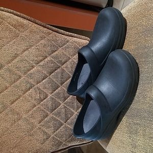 Crocs Neria Pro II Black Slip On Clogs Shoes